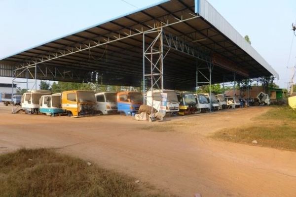 แสงฟ้าเต้นรถ///จำหน่ายหัวเก๋ง NPRกาตูนย์ เก่าญี่ปุนสภาพสวยอุปกรณ์ครบ