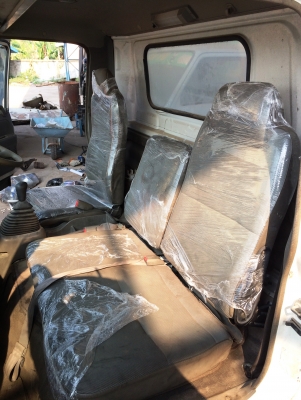 แสงฟ้าเต้นรถ///จำหน่ายหัวเก๋ง NPRกาตูนย์ เก่าญี่ปุนสภาพสวยอุปกรณ์ครบ