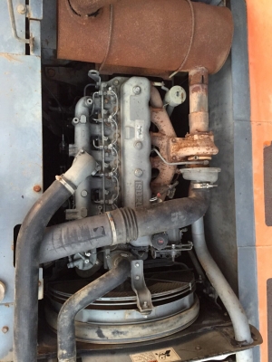 ขายด่วน รถแมคโคร HITACHI  รุ่น ZX 200-1  10,500 ชม สภาพสวยพร้อมใช้งาน เครื่องดี ปั้มดี  เอวแน่น โซ่เต็ม