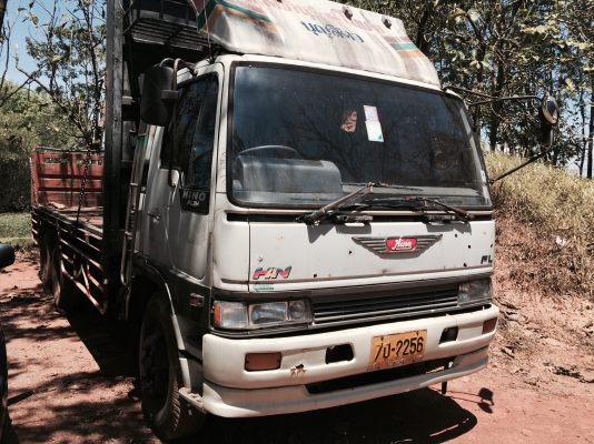 10ลัอเพลาเดียวพื้นเรียบ 195แรง...Hino. FL3HNLA. รถสวยห้างแท้เดิมบาง ภายในสวย คัสซีสวย เครื่องสวย.....