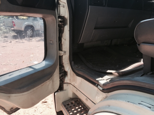 10ลัอเพลาเดียวพื้นเรียบ 195แรง...Hino. FL3HNLA. รถสวยห้างแท้เดิมบาง ภายในสวย คัสซีสวย เครื่องสวย.....