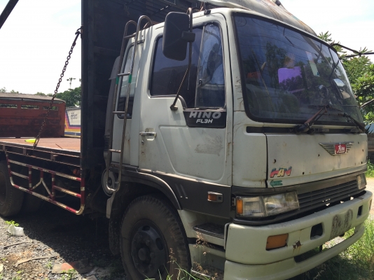 10ลัอเพลาเดียวพื้นเรียบ 195แรง...Hino. FL3HNLA. รถสวยห้างแท้เดิมบาง ภายในสวย คัสซีสวย เครื่องสวย.....
