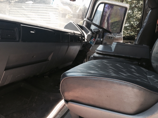 10ลัอเพลาเดียวพื้นเรียบ 195แรง...Hino. FL3HNLA. รถสวยห้างแท้เดิมบาง ภายในสวย คัสซีสวย เครื่องสวย.....