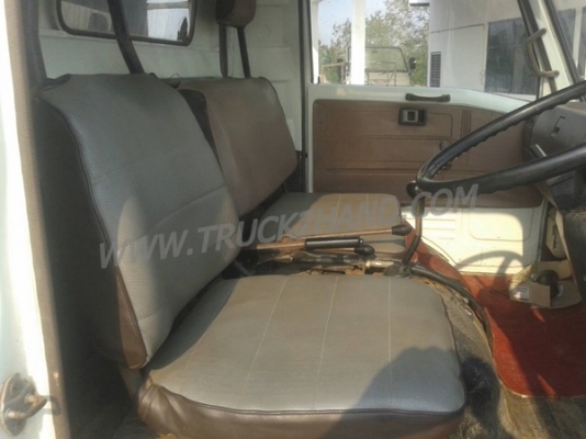 รถบรรทุก 6 ล้อดัมพ์ HINO  รุ่นFC114  117 แรงม้า  ปีจดทะเบียน 2534