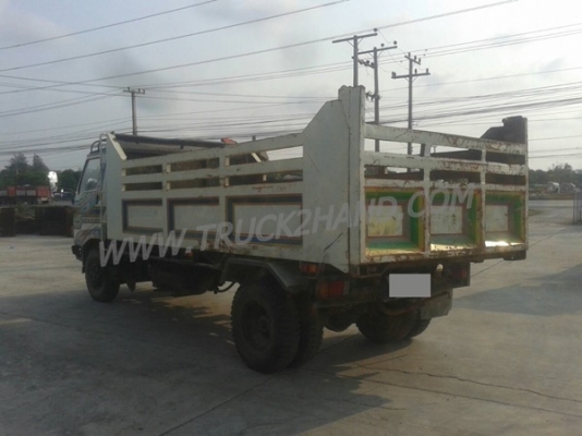 รถบรรทุก 6 ล้อดัมพ์ HINO  รุ่นFC114  117 แรงม้า  ปีจดทะเบียน 2534