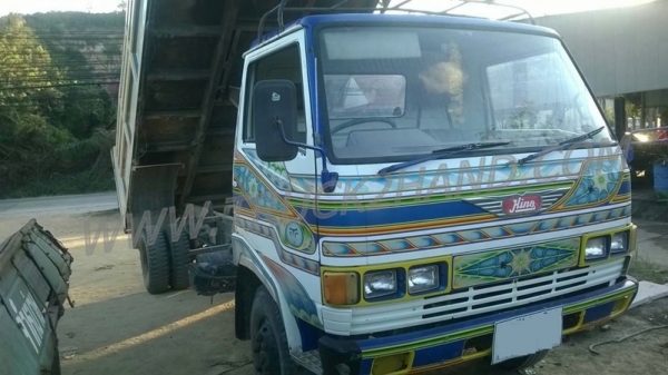 รถบรรทุก 6 ล้อดัมพ์ HINO  รุ่นFC114  117 แรงม้า  ปีจดทะเบียน 2534