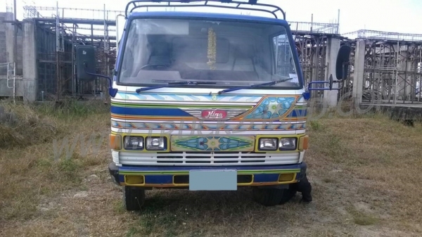 รถบรรทุก 6 ล้อดัมพ์ HINO  รุ่นFC114  117 แรงม้า  ปีจดทะเบียน 2534