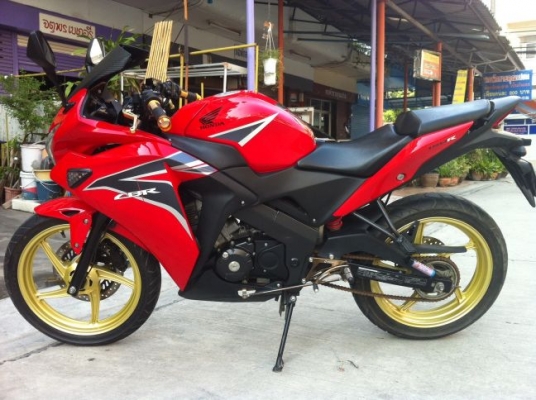 ขาย cbr150iสีแดง ปี2011 ราคา 47,000 บาท รถบ้านแต่งสวยๆ