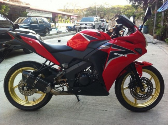 ขาย cbr150iสีแดง ปี2011 ราคา 47,000 บาท รถบ้านแต่งสวยๆ ขาย cbr150iสีแดง ปี2011 ราคา 47,000 บาท รถบ้านแต่งสวยๆ