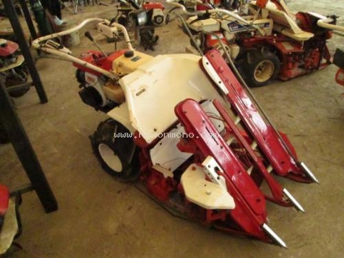 รถเกี่ยวข้าวเดินตาม  YANMAR   YB650  รหัสสินค้า : 80802331  หรือเพิ่มเติมไดที่ www.nihonmono.com