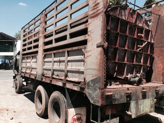 10ล้อเพลาเดียว195แรง...กระบะคอกรั้วเหล็กยาว6.30ม.หัวสวย ภายในสวย เครื่องดีมากแห้ง ไม่เคยแกะ. เล่มพร้อม......