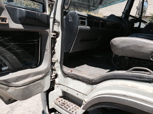 10ล้อเพลาเดียว195แรง...กระบะคอกรั้วเหล็กยาว6.30ม.หัวสวย ภายในสวย เครื่องดีมากแห้ง ไม่เคยแกะ. เล่มพร้อม......