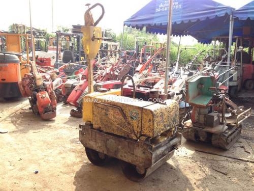 รถบดเดินตาม   SAKAI   HV60  รหัสสินค้า : 80802341    หรือเพิ่มเติมไดที่ www.nihonmono.com