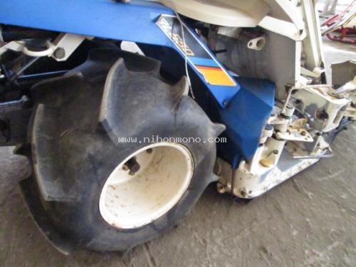 รถเกี่ยวข้าวเดินตาม   ISEKI   RL55    รหัสสินค้า : 80802351  หรือเพิ่มเติมไดที่ www.nihonmono.com