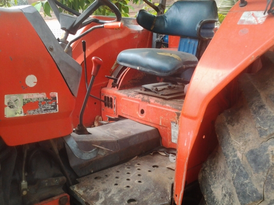 ขายตามสภาพรถไถคูโบต้า90แรงมีแตตัวรถเครืองติดปกติ