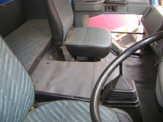 ดั้มพ์  195 แรง  ราคา  780,000 บาท