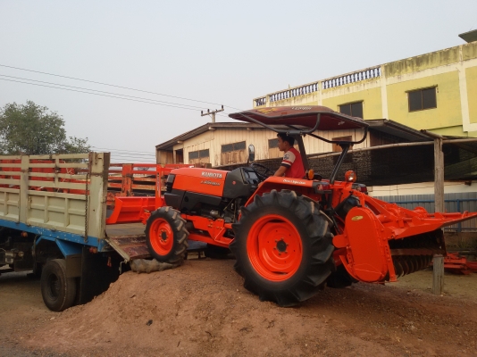 ปัญญาแทรคเตอร์..จัดมาให้ครับ ด่วน!!!คูโบต้า L4508 DI พร้อมใบมีดคานล่าง พร้อมผาน6&times;24 LCS เล่มทะเบียนพร้อม จัดส่ง อ.ปางศิลาทอง จ.กำแพงเพชร