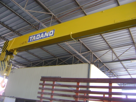 เดก้า  210 แรง  พร้อมเครน   ราคา  960,000 บาท