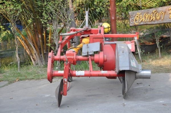 ขายเครื่องปั้นคันนาNIPLOติดหลังรถไถ สภาพสวยเดิมจากญี่ปุ่น ยังไม่เคยใช้งานในไทย 150,000 เท่านั้น!!