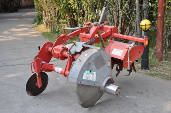 ขายเครื่องปั้นคันนาNIPLOติดหลังรถไถ สภาพสวยเดิมจากญี่ปุ่น ยังไม่เคยใช้งานในไทย 150,000 เท่านั้น!!