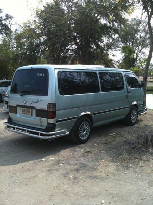 ขายรถตู้หัวจรวด