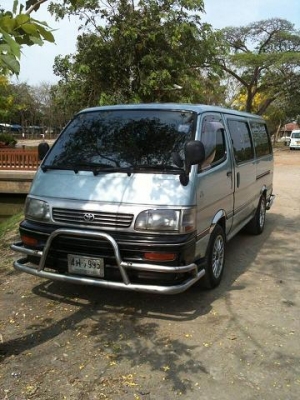 ขายรถตู้หัวจรวด