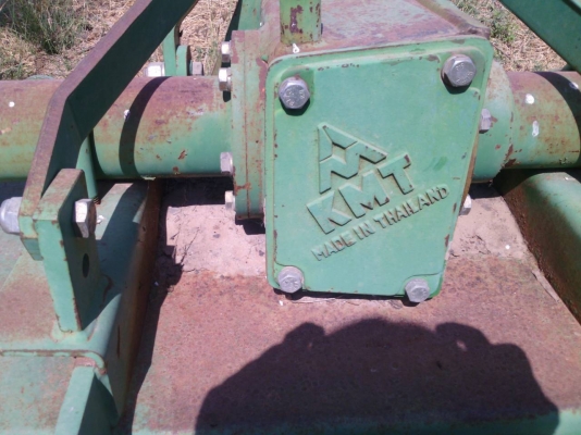 ขายรถไถจอนเดียรุ่น5615 สวยพร้อมใช้งานครับอุปกร5ชิ้นครับดันหน้า..ผาน7cmt..ผาน4 ขายรถไถจอนเดียรุ่น5615 สวยพร้อมใช้งานครับอุปกร5ชิ้นครับดันหน้า..ผาน7cmt..ผาน4