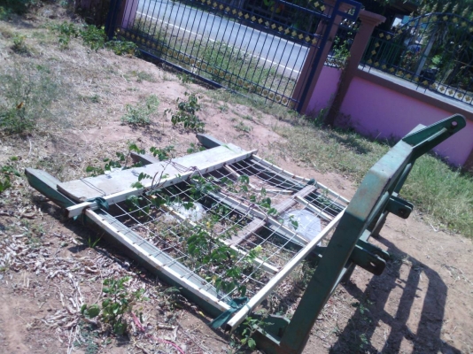 ขายรถไถจอนเดียรุ่น5615 สวยพร้อมใช้งานครับอุปกร5ชิ้นครับดันหน้า..ผาน7cmt..ผาน4 ขายรถไถจอนเดียรุ่น5615 สวยพร้อมใช้งานครับอุปกร5ชิ้นครับดันหน้า..ผาน7cmt..ผาน4