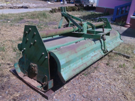 ขายรถไถจอนเดียรุ่น5615 สวยพร้อมใช้งานครับอุปกร5ชิ้นครับดันหน้า..ผาน7cmt..ผาน4 ขายรถไถจอนเดียรุ่น5615 สวยพร้อมใช้งานครับอุปกร5ชิ้นครับดันหน้า..ผาน7cmt..ผาน4