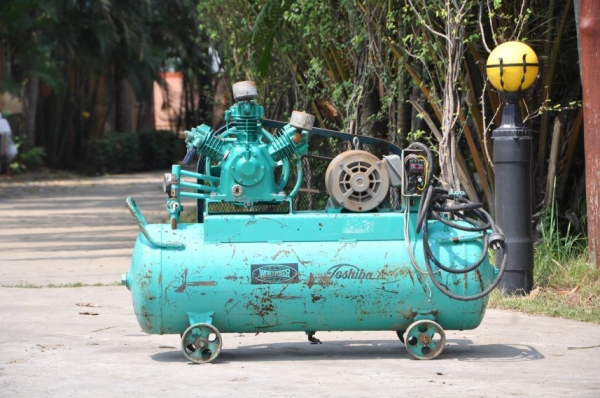 ขายปั้มลม TOSHIBA 80ลิตร สวยเดิมจากญี่ปุ่นยังไม่เคยใช้งานในไทย 18,000เท่านั้น!!