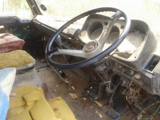 ขายด่วนNISSAN UDเทรนเลอร์หางปลาขึ้นแม็คโคร200ราคาไม่แพงโทร0843923995