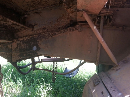 รถอีซูซุ 10 ล้อ ติดเครน 3 ตัน เปลื่ยนเครื่อง 175  แรงม้า.  สนใจติดต่อ 081 - 6079515