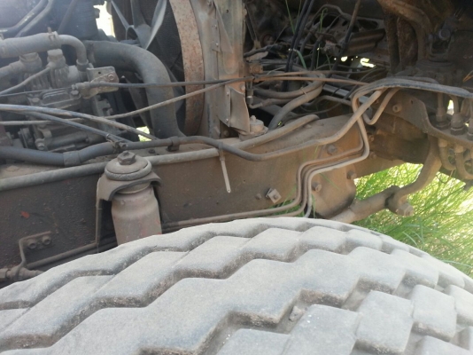 รถอีซูซุ 10 ล้อ ติดเครน 3 ตัน เปลื่ยนเครื่อง 175  แรงม้า.  สนใจติดต่อ 081 - 6079515