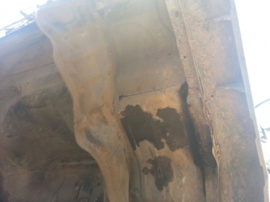 รถอีซูซุ 10 ล้อ ติดเครน 3 ตัน เปลื่ยนเครื่อง 175  แรงม้า.  สนใจติดต่อ 081 - 6079515