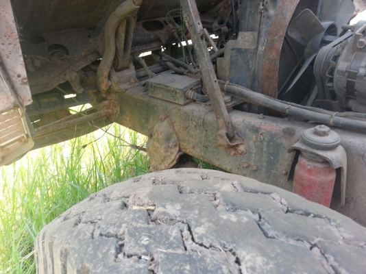 รถอีซูซุ 10 ล้อ ติดเครน 3 ตัน เปลื่ยนเครื่อง 175  แรงม้า.  สนใจติดต่อ 081 - 6079515