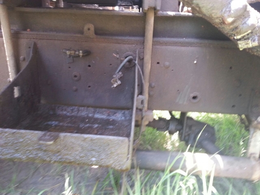 รถอีซูซุ 10 ล้อ ติดเครน 3 ตัน เปลื่ยนเครื่อง 175  แรงม้า.  สนใจติดต่อ 081 - 6079515