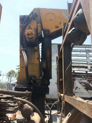 รถอีซูซุ 10 ล้อ ติดเครน 3 ตัน เปลื่ยนเครื่อง 175  แรงม้า.  สนใจติดต่อ 081 - 6079515