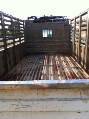 ขายกระบะ 6 ล้อ สแตนเลสแท้ !!!!  150,000 บาท