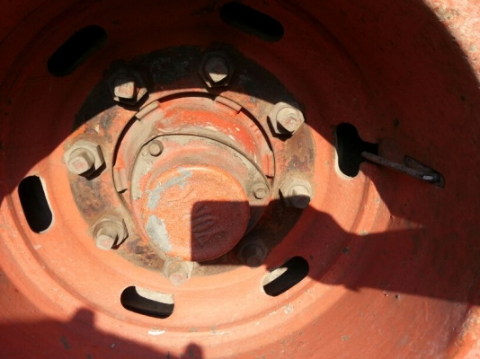 ขายหางพ่วง เทนเลอร์  สามมิต 3 เพลา. ยัด   สนใจติดต่อ  081 - 6079515