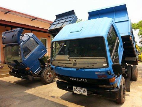 ขายแพคคู่สุดคุ้ม ดั้มISUZU NPR 110แรง Fหน้า-หลัง กระบะดั้มต่อใหม่สวยมากไม่ผุ ยางดี6เส้น เครื่องดี ภายในสวย คัชซีสวย สภาพพร้อมใช้งาน เอกสารพร้อมโอน สนใจโทร 090-8588220คุณนะ 093-3258446คุณบิวตี้ ID:narong498 หรือ www.truck.in.th/498 หรือfb:ณรงค์ ซื้อขายรถมื