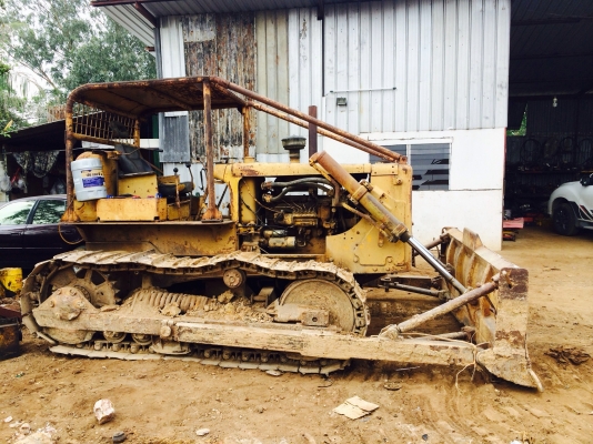 ขายแทรกเตอร์ cat D5 ขายแทรกเตอร์ cat D5