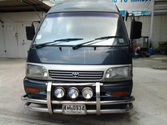 รถเที่ยว หลังคาสูง แต่ง VIP