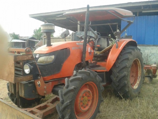 ขายรถแทรคเตอร์ รถไถ คูโบต้าM7040 อุปกรณ์ครบ เครื่องดีปั๊มแรง สภาพพร้อมใช้งาน ยางดี ชม.ทำงานน้อย เอกสารเล่มทะเบียนพร้อมโอน