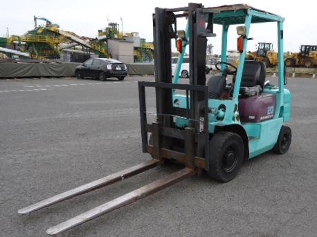 ขายรถโฟล์คลิฟท์ MITSUBISHI รุ่น FG20 ยก 2 ตัน เสาสองท่อนยกสูง 3 เมตร งายาว 1500 มม. ล้อยางตัน เครื่องยนต์เบนซิล 139000 บาท