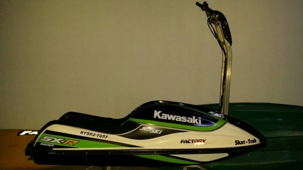 เพื่ื่่อนฝากขาย เจ็ทยืน Kawasaki SXR800