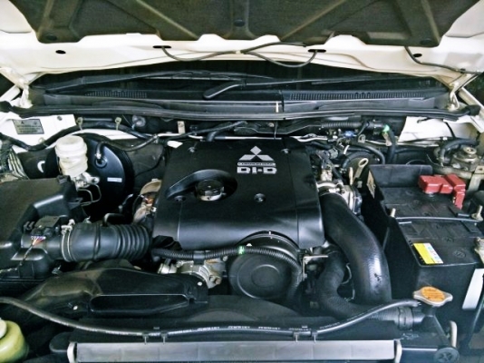 ขาย Mitsubishi Pajero Sport GT 2.5 AT 4WDสีขาวมุกรุ่นTOPสุด ปี 2012 สภาพนางฟ้าราคาถูกด่วนๆ