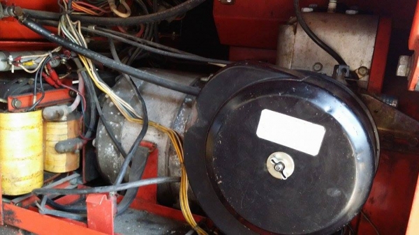 เครื่องปั่นไฟ DENYO เก่าญี่ปุ่น  สามารถปั่นไฟพร้อมเชื่อมงานไปพร้อมกันได้ สภาพดี เครื่องพร้อมใช้งาน