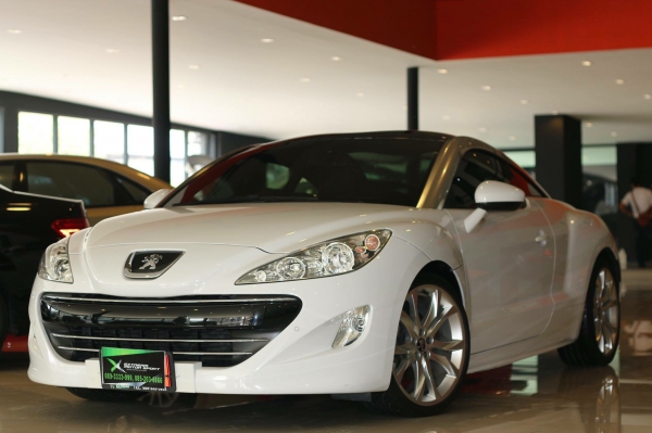 ขาย PEUGEOT RCZ ปี 2013 สภาพป้ายแดง วิ่ง18,000โล มือเดี๋ยวออกห้าง ไม่เคยทำสีสักชิ้น ขาย 1,990,000 ลดพิเศษทันทีอีก 100,000 เหลือเพียง 1,890,000 ขายถูกสุดในตลาด ไม่ต่างกับซื้อรถใหม่คับ ช้าหมดอดเท่ห์นะคับมีเพียงคันเดี๋ยว จัดไฟแนทซ์ได้เต็ม หรือ ผ่อน 0\% สนใจ ขาย PEUGEOT RCZ ปี 2013 สภาพป้ายแดง วิ่ง18,000โล มือเดี๋ยวออกห้าง ไม่เคยทำสีสักชิ้น ขาย 1,990,000 ลดพิเศษทันทีอีก 100,000 เหลือเพียง 1,890,000 ขายถูกสุดในตลาด ไม่ต่างกับซื้อรถใหม่คับ ช้าหมดอดเท่ห์นะคับมีเพียงคันเดี๋ยว จัดไฟแนทซ์ได้เต็ม หรือ ผ่อน 0\% สนใจ