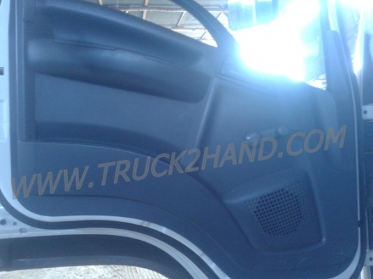 รถบรรทุกติดเครน ISUZU 6 ล้อติดเครน KATO 3 ตัน เครน 2 ชัก 3 ปอก ใช้งานไป 46,954 กิโล