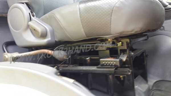 รถบรรทุกติดเครน ISUZU 6 ล้อติดเครน KATO 3 ตัน เครน 2 ชัก 3 ปอก ใช้งานไป 46,954 กิโล